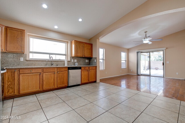 Building Photo - 2523 W Gambit Trail