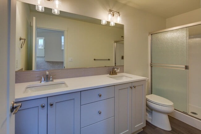 Building Photo - Purcell Landing Townhome close to hospital