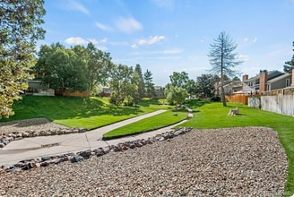 Building Photo - 12521 E Cornell Cir
