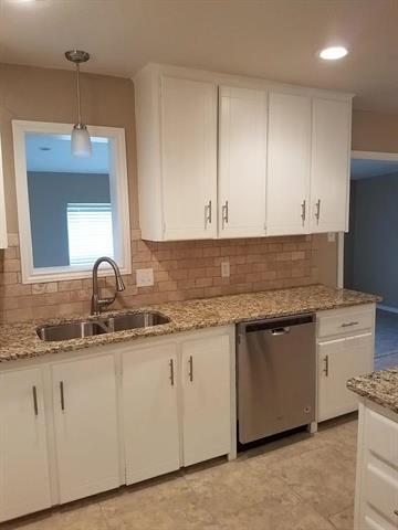 Building Photo - 100 Lochness Ln