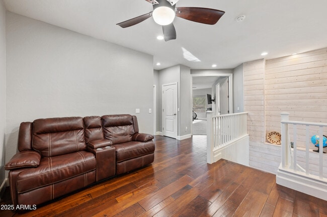 Building Photo - 630 S Boulder Ct