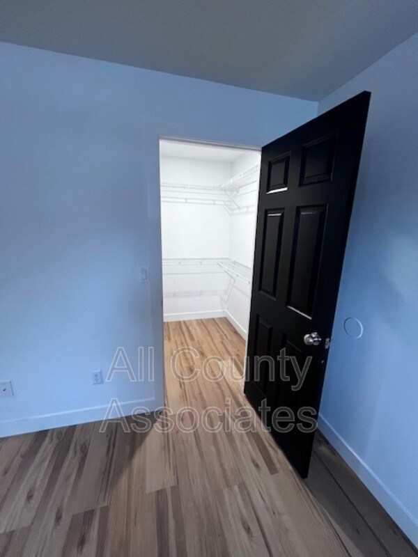 Building Photo - 2267 Norman Dr