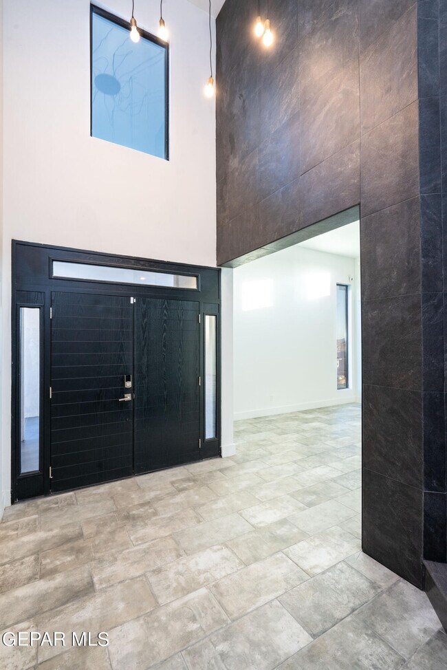 Building Photo - 1029 Calle Parque Dr