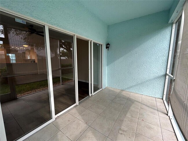 Building Photo - 5771 Sabal Trace Dr
