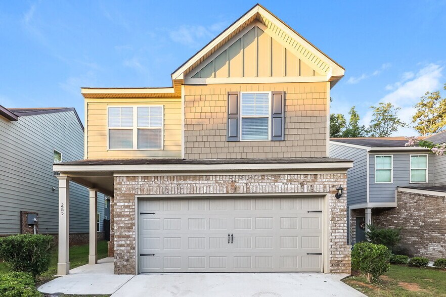 Primary Photo - 285 Magnaview Dr