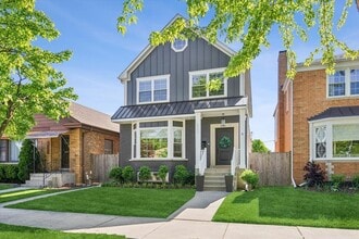 Building Photo - 6205 N Tripp Ave
