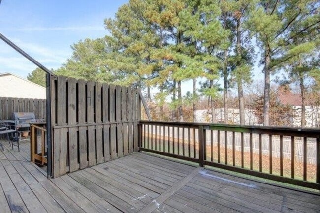 Building Photo - 2107 Ringgold Ct
