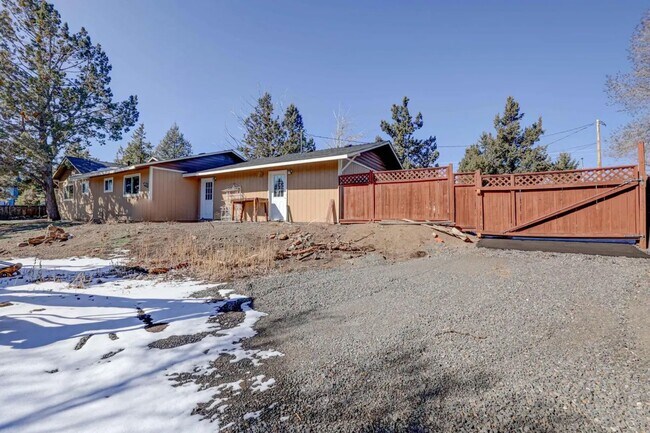 Building Photo - 1/2 acre in the with RV Hook ups