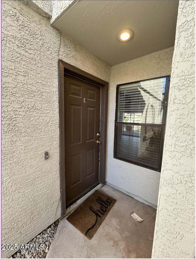 Building Photo - 624 S Crows Nest Dr