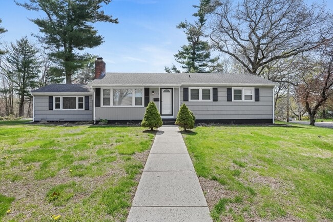 Primary Photo - 170 Riverside Dr