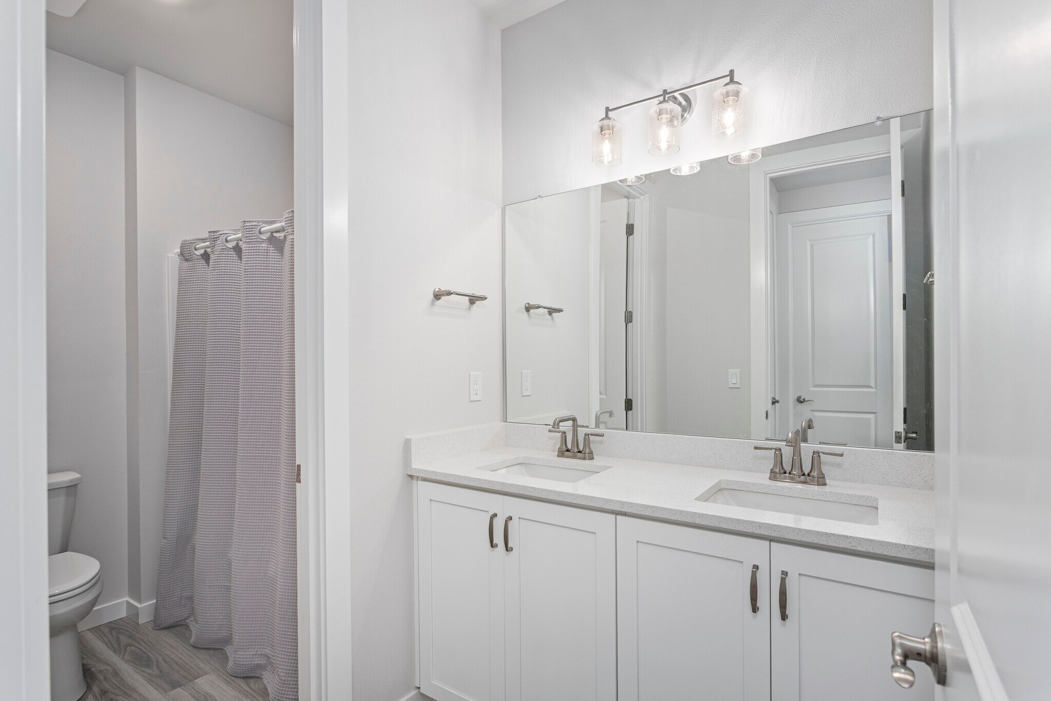 Building Photo - 6533 SW Lupine Ln