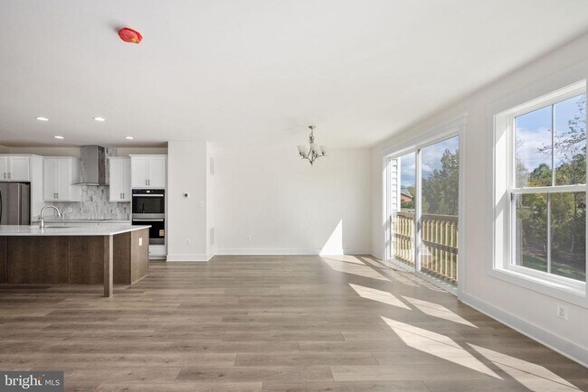 Building Photo - 356 Evermore Ln