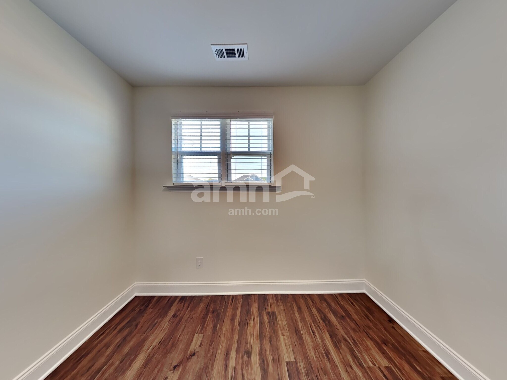 Building Photo - 5236 Valor Dr