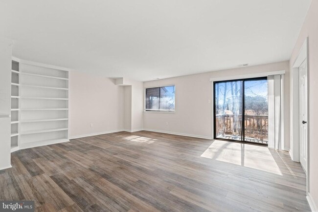 Building Photo - 1210 Thackery Ct