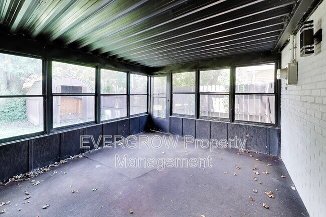 Building Photo - 7239 E 34th Pl