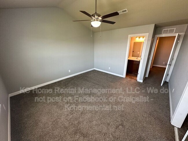 Building Photo - 10541 Kane Dr
