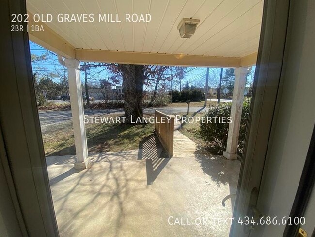 Building Photo - 202 Old Graves Mill Rd