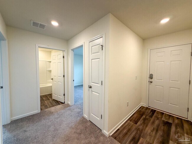 Building Photo - 6509 June Bug Dr
