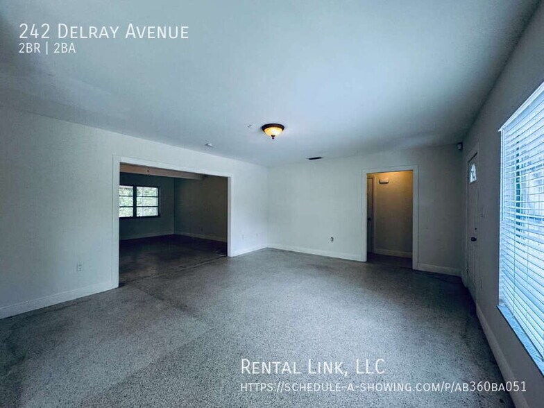 Building Photo - 242 Delray Ave
