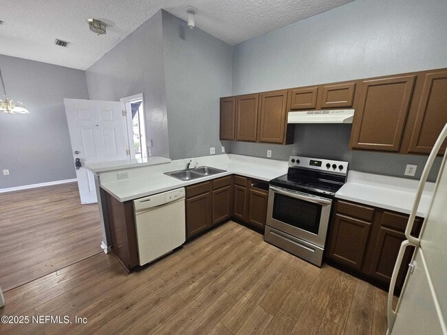 Building Photo - 6069 Maggies Cir