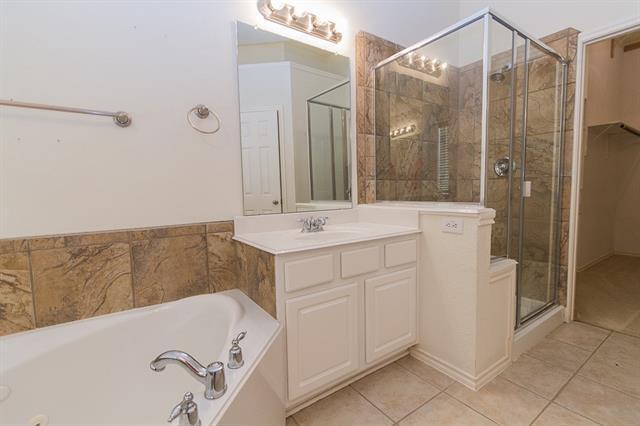 Building Photo - 9933 Bradford Grove Dr