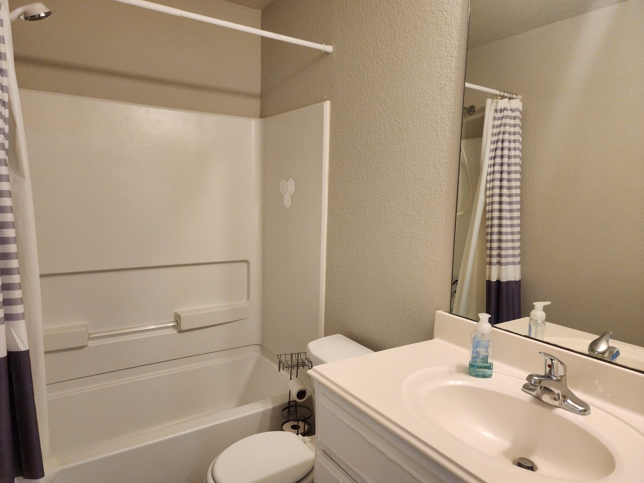 Building Photo - 5866 Wildcat Cyn