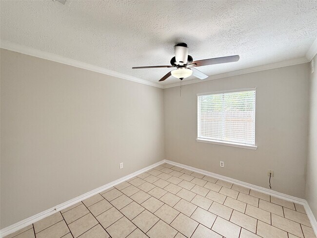 Building Photo - 16103 Camino Del Sol Dr