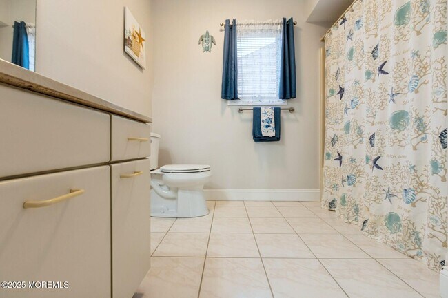 Building Photo - 22 Longpoint Dr