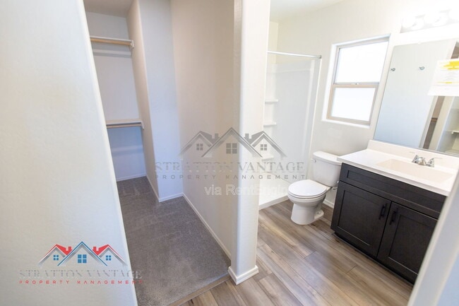 Building Photo - 1474 W Inca Dr