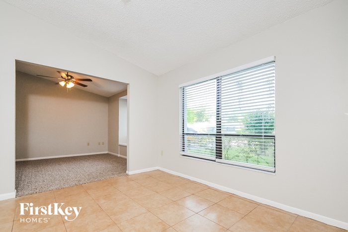 Building Photo - 1031 Dolly Ln