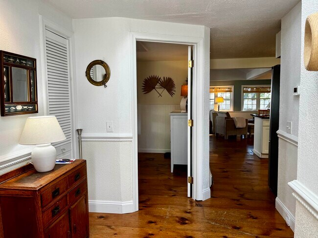 Building Photo - 15 Mill Pond Ln