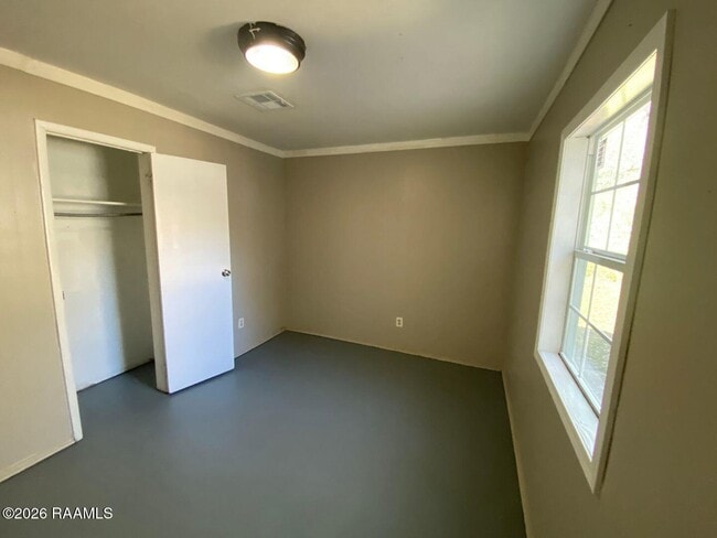 Building Photo - 1140 Madeline Ave