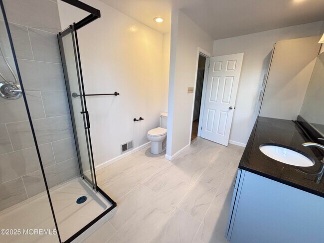 Building Photo - 258 Teasdale Pl