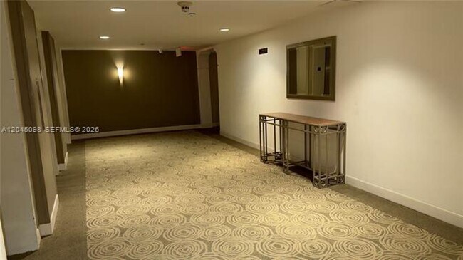Building Photo - 2333 Brickell Ave