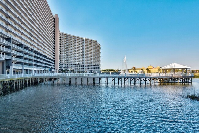 Building Photo - Condo in Laketown Wharf for Rent!