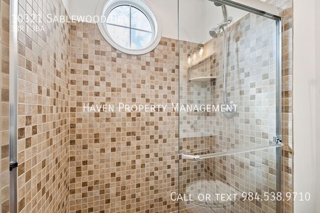 Building Photo - 10321 Sablewood Dr