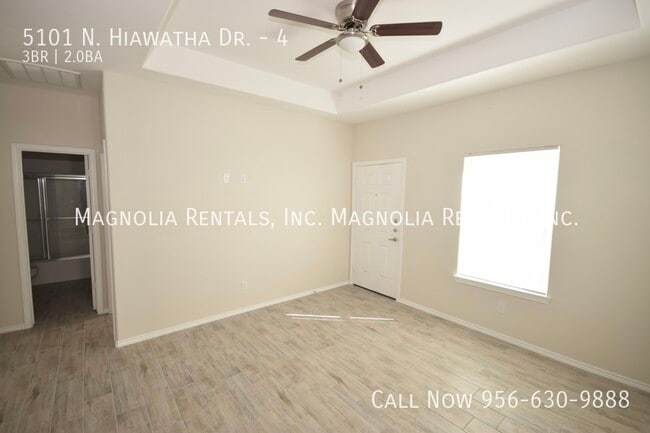 Building Photo - 5101 N Hiawatha Dr