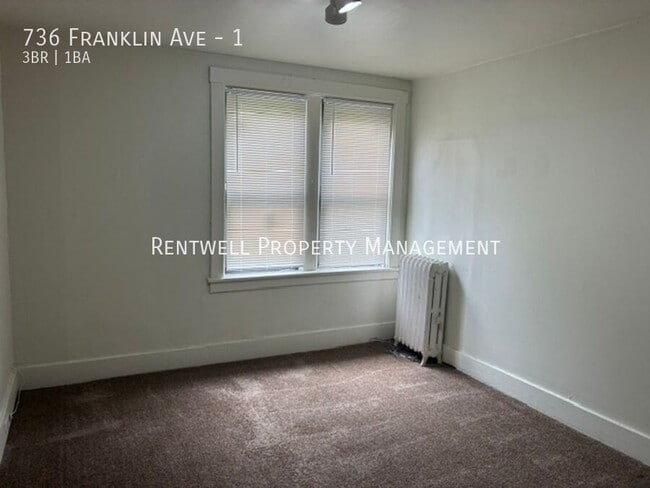 Building Photo - 736 Franklin Ave