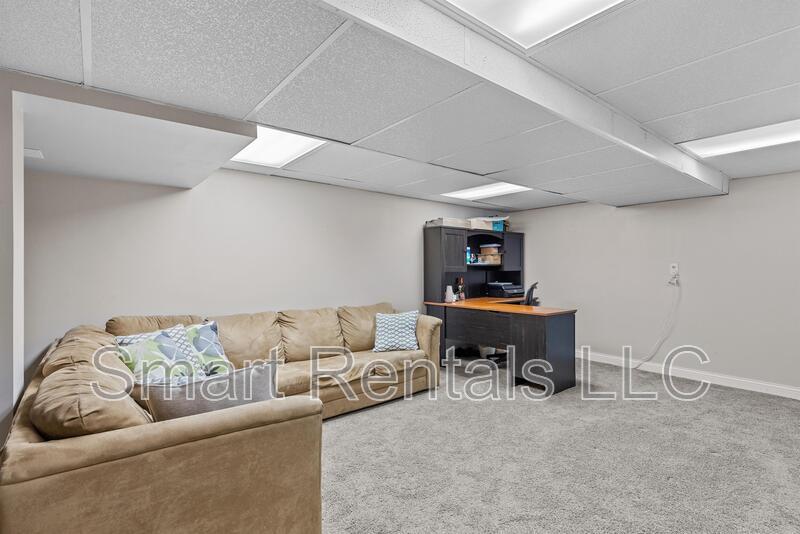 Building Photo - 12958 Ambois Dr
