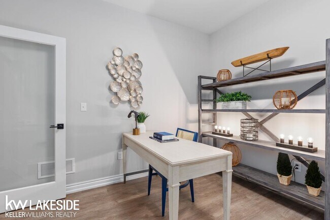 Building Photo - 8511 Valley Dr