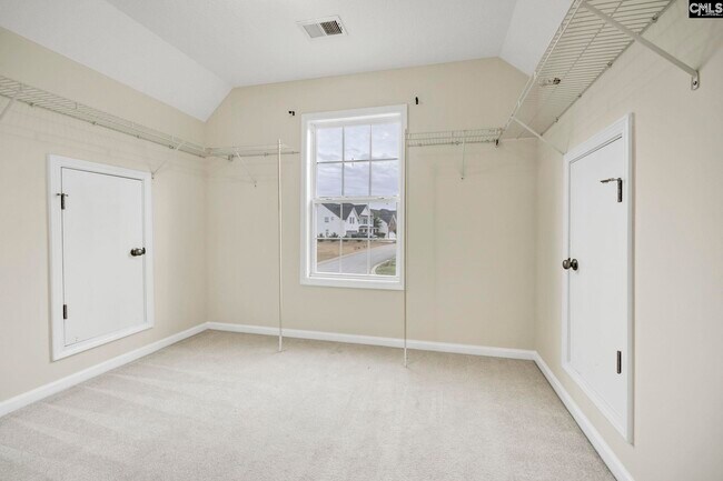 Building Photo - 109 Cotoneaster Dr