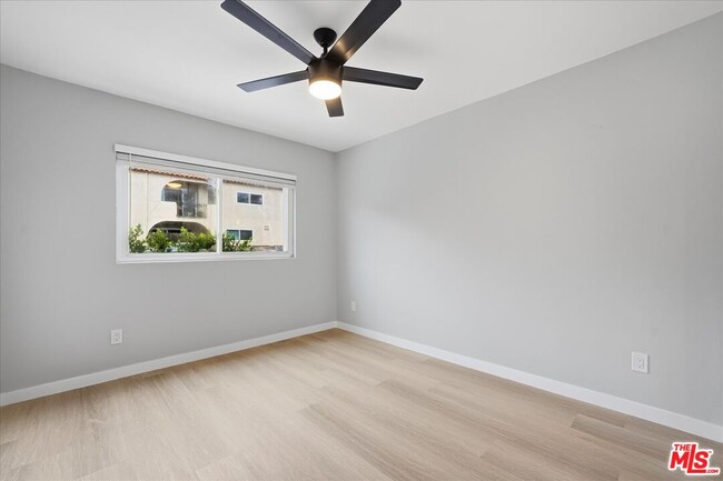 Building Photo - 3320 Pacific Ave