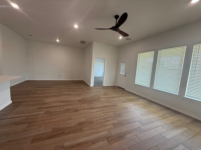 Building Photo - 9048 NW 149th Ter