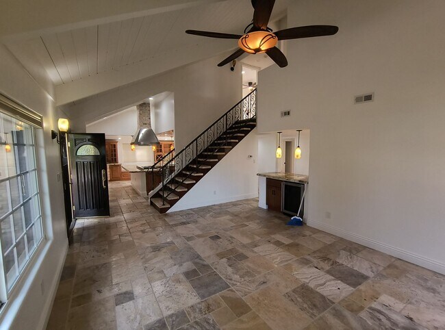 Building Photo - Upgraded Two Story Home - Bay Ho - View Lot - Central AC