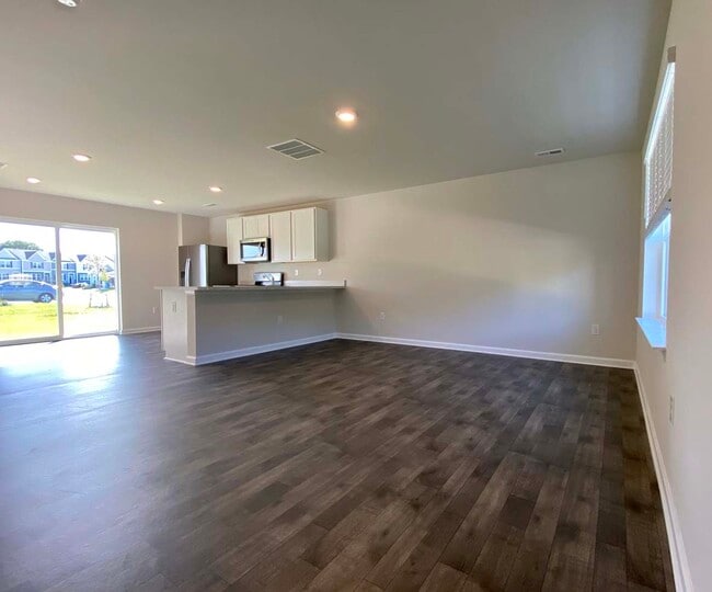 Building Photo - 407 Mardella Dr