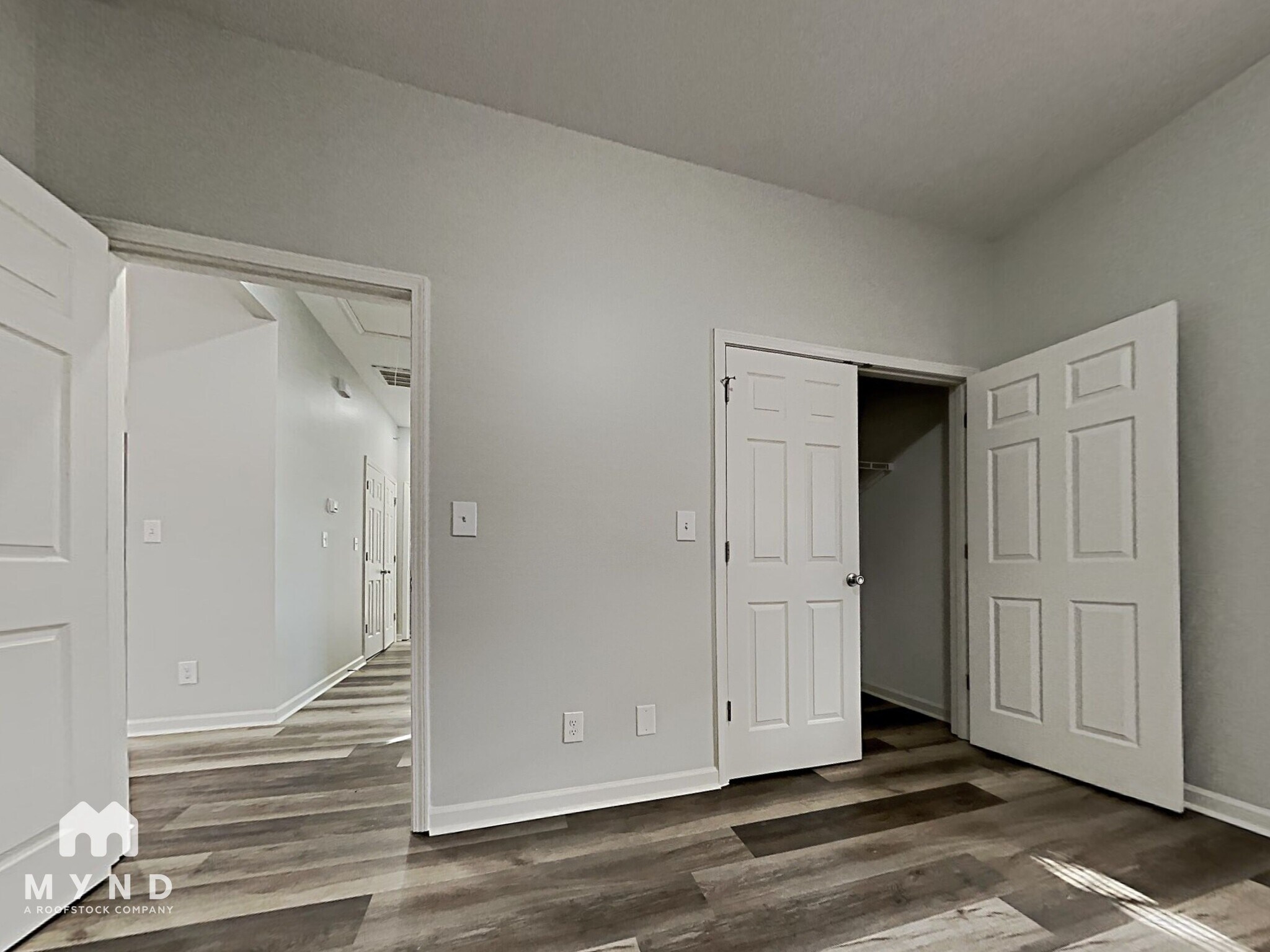 Building Photo - 4514 Wildwood Ave