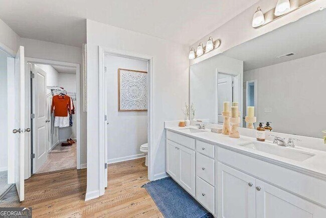 Building Photo - 5165 Sidney Sq Dr