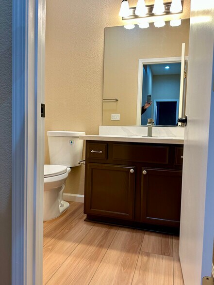 Building Photo - 2450 Martin Anthony Ct