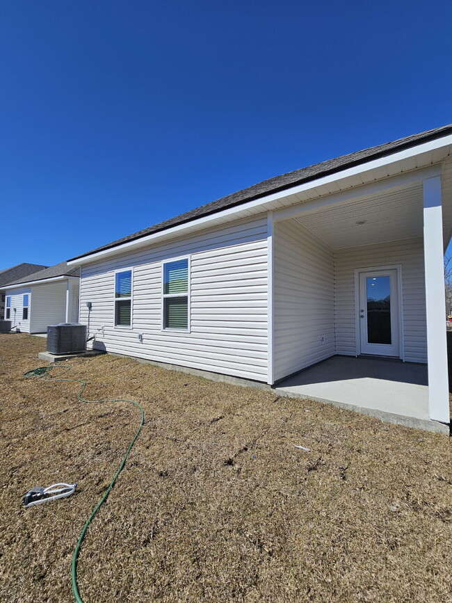 Building Photo - "New Construction 4-Bed Gem on Renova Driv...