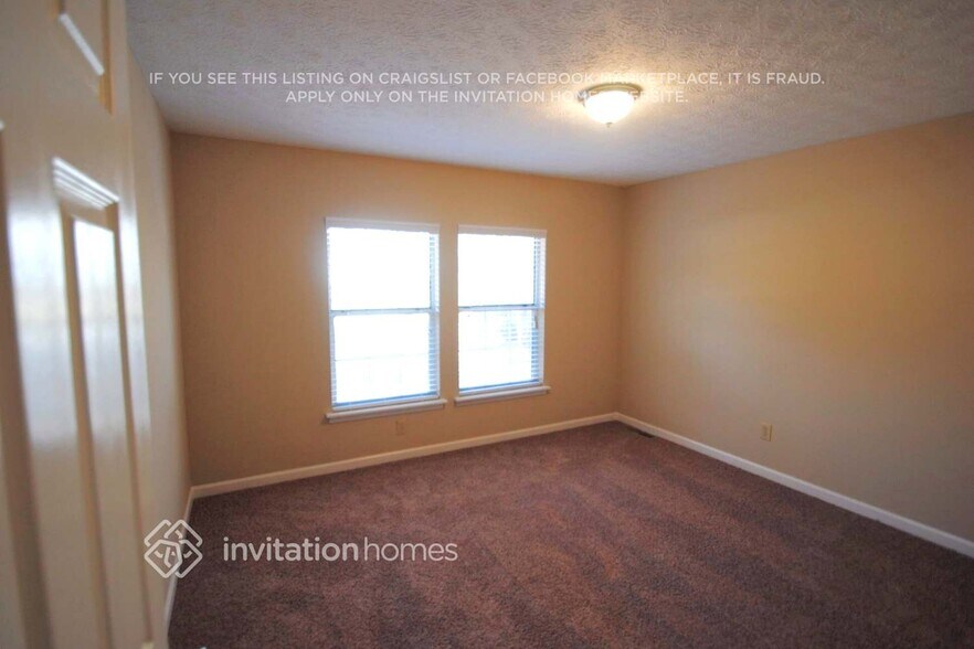 Building Photo - 740 Greenwood Ln SW
